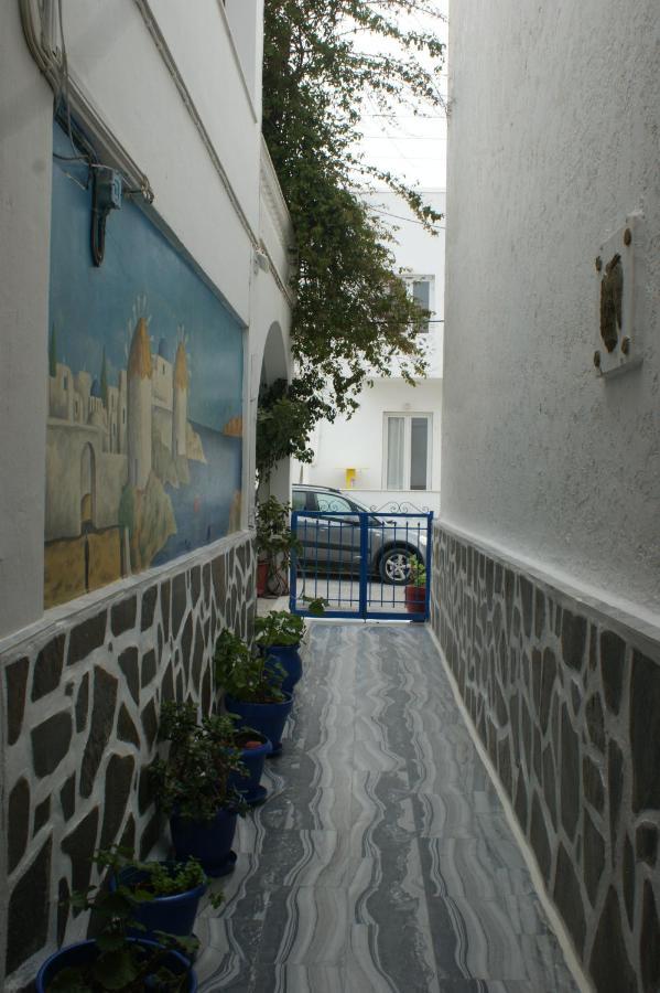 Hotel Eleftheria Парікія Екстер'єр фото